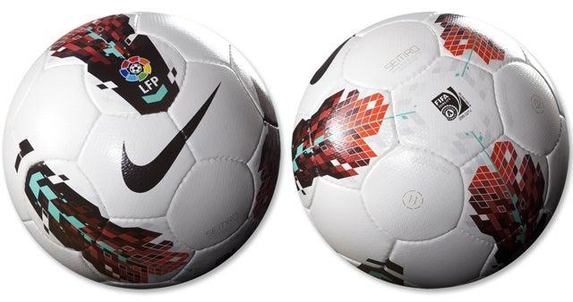 El balón cuenta con nueva tecnología y diseño RaDaR, Rapid Decisive and Response. FOTO: NIKE