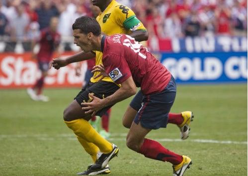 Estados Unidos logró derrotar a Jamaica para clasificarse a Semifinales de la Copa Oro (FOTO: EFE)