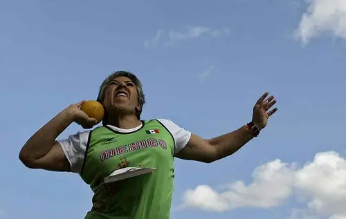 México hace el 1-2 en Lanzamiento de Bala e impone récord mundial