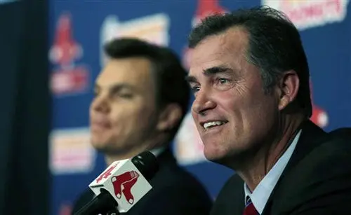 Farrell es presentado como nuevo manager de Medias Rojas