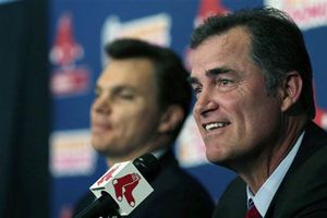 Farrell es presentado como nuevo manager de Medias Rojas