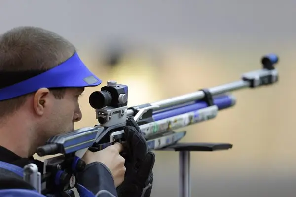 Rumano conquista el Oro en Rifle de Aire 10 mts