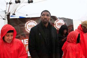 NBA y jugadores retoman las negociaciones