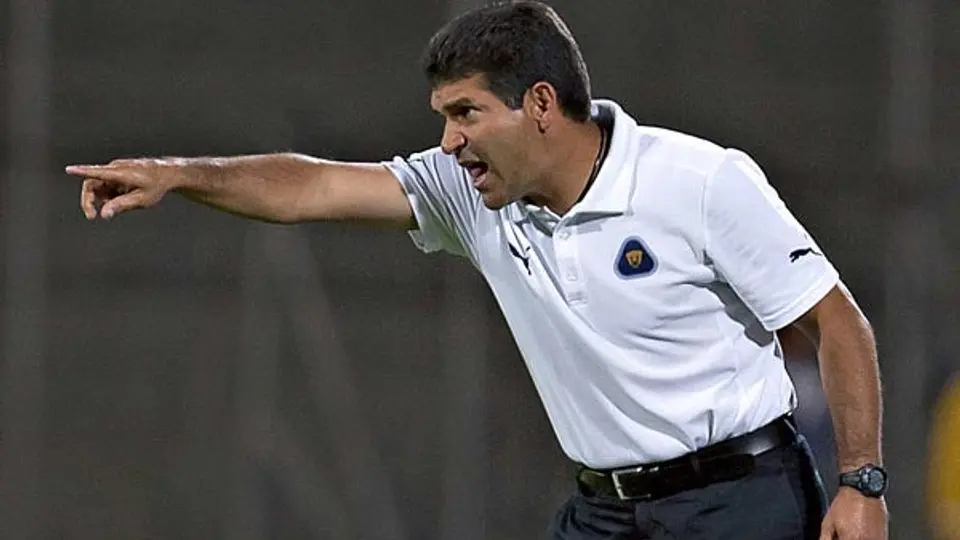 Torres Servín permanecerá como DT de Pumas