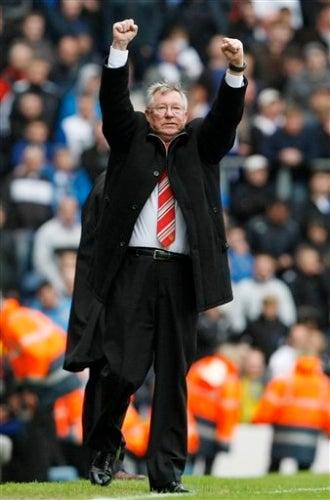 (FOTO: AP) Alex Ferguson consiguió el título 19 para el Man-U