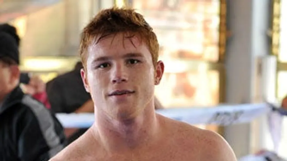 Canelo ve en Cintrón a su rival más complicado