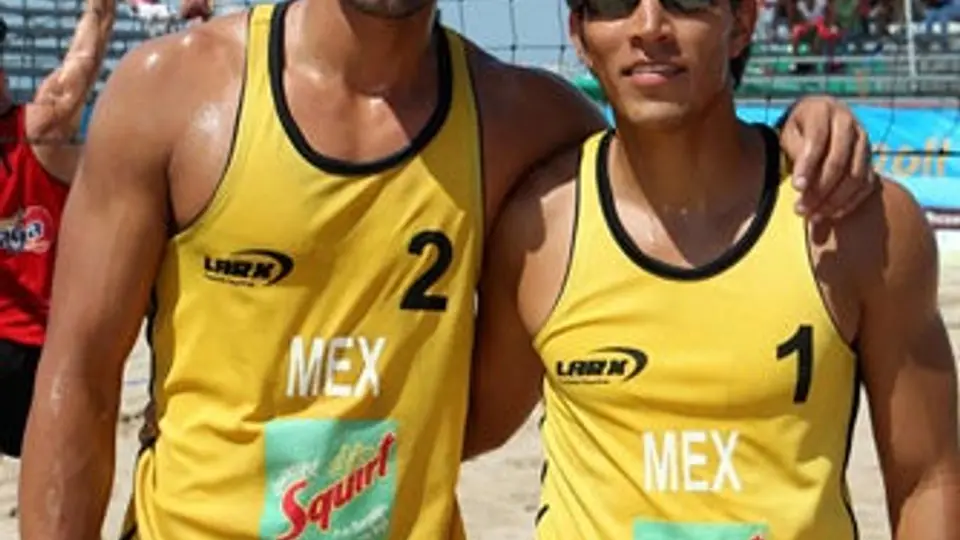 Sigue invicto equipo de Voleibol de Playa varonil