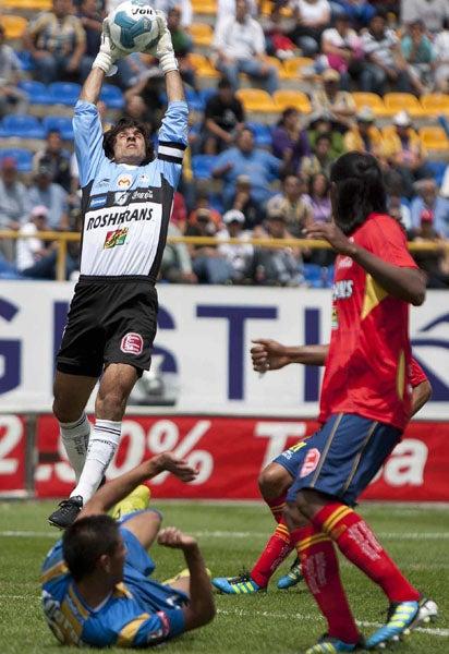 Vilar durante el encuentro ante San Luis. FOTO: MEXSPORT