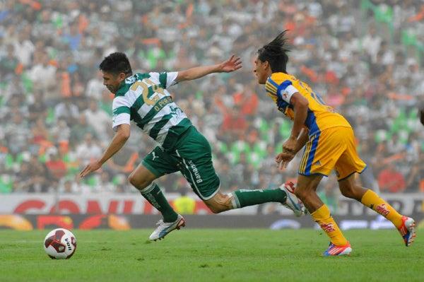 Oribe Peralta marcó la segunda anotación de Santos | MEXSPORT