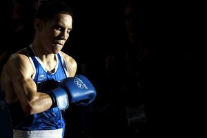 Valdez firmó por 5 años con Top Rank