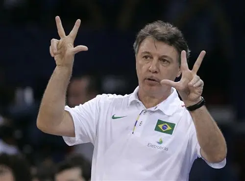Dan a conocer lista de Brasil en basquetbol