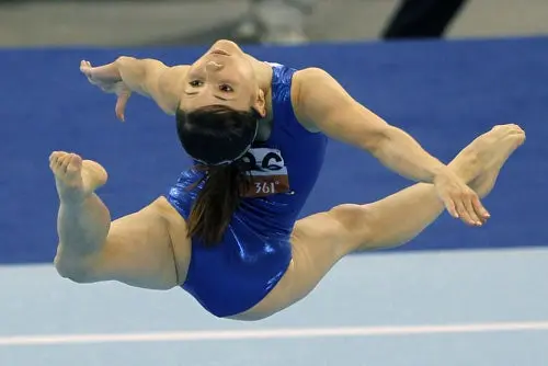 Suspenden provisionalmente a gimnasta de Uzbekistán