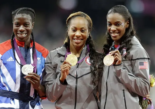 Estados Unidos se lleva los 400m femenil