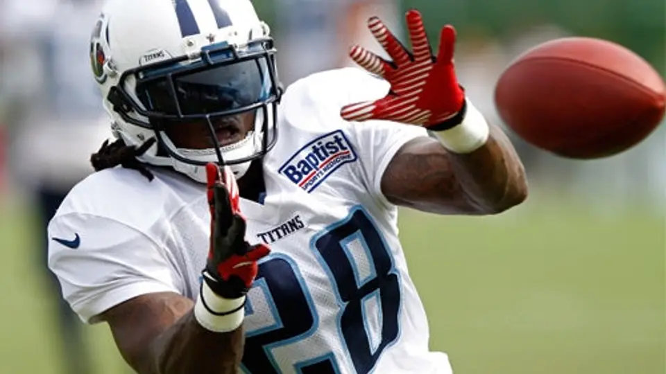 Chris Johnson reta a Usain Bolt