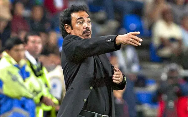 Hugo Sánchez ya comparte espacio con Messi, Cristiano, Pelé y Maradona en histórica exposición