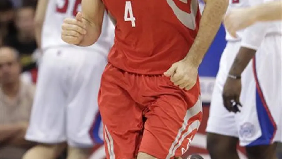 Scola, feliz por llegar a los Suns