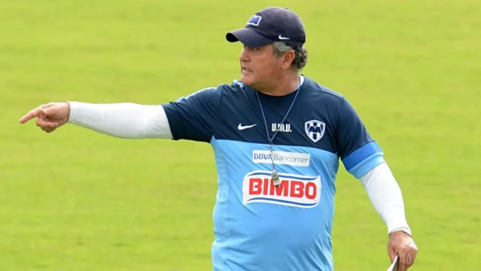 Vuce no se 'dobla' pese a las lesiones en Rayados