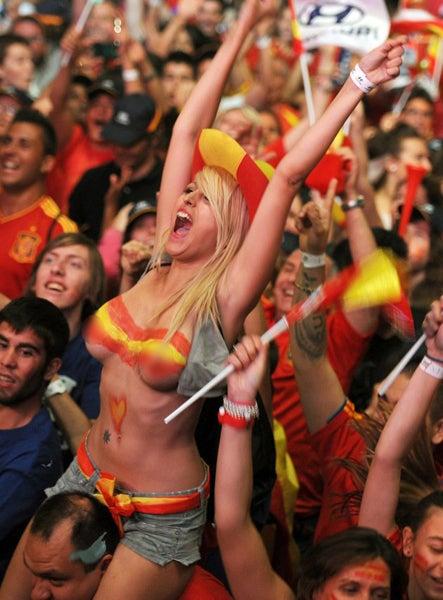 Sara Luengo stripper española l TWITTER