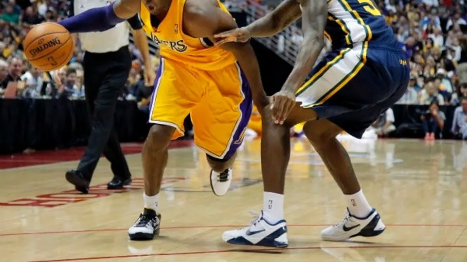 Kobe Bryant se pierde la pretemporada por lesión en el pie