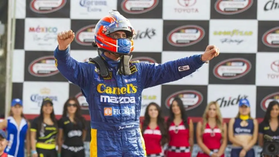 Goeters se corona campeón en la NASCAR Toyota