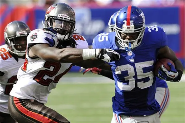 Eli Manning lanza para 510 yardas en triunfo de Gigantes