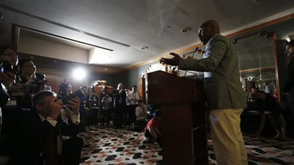 Nueva Zelanda niega el acceso a Tyson
