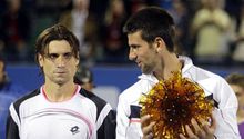 Djokovic se impone a Ferrer en Abu Dhabi