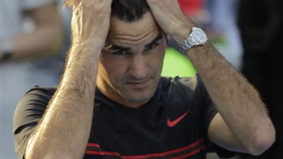 Djokovic se impone Federer en Abu Dhabi