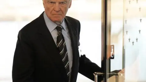 Max Mosley exige a Google retirar fotos de una orgía