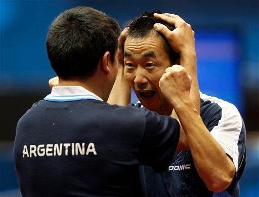 Liu Song, naturalizado argentino, se quedó con el oro. FOTO: AP