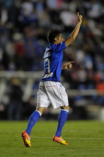 El número 7 de Cruz Azul se mostró feliz con su gil | DANIEL GÁMEZ