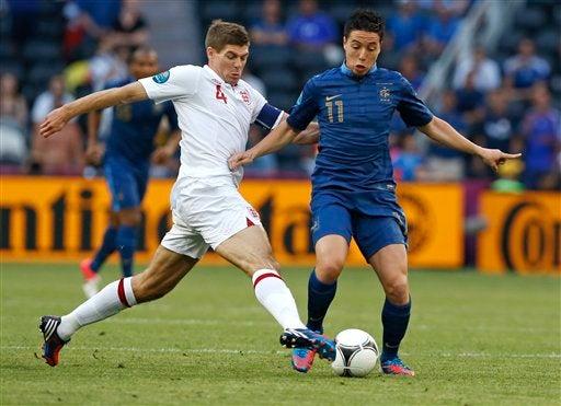 La selección de Francia comenzó adueñandose del esférico l AP