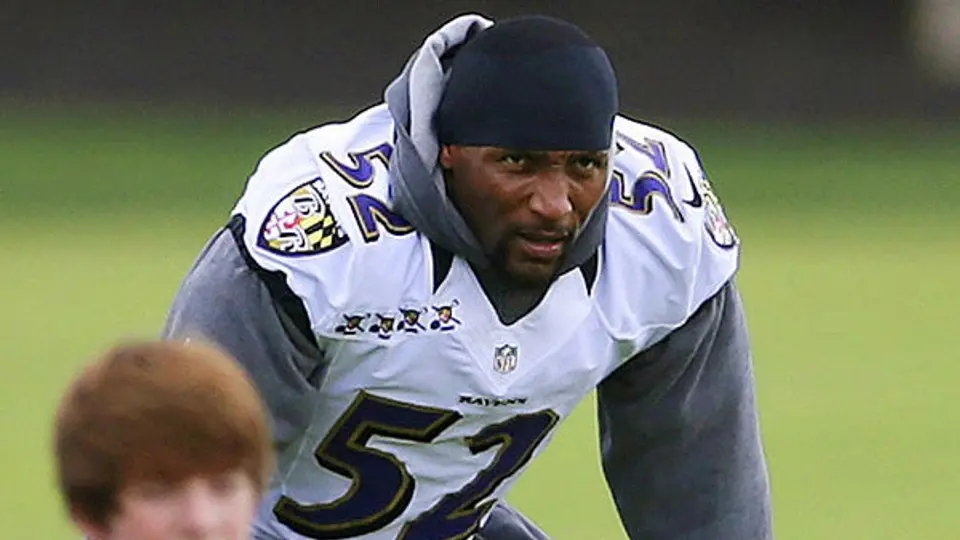 Lewis se pierde el resto de la temporada con Baltimore