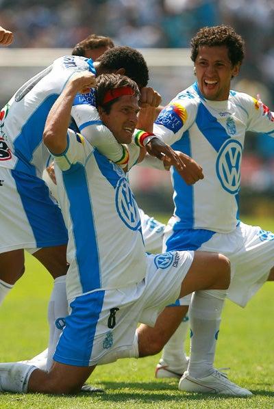 América y Puebla empatan 2-2