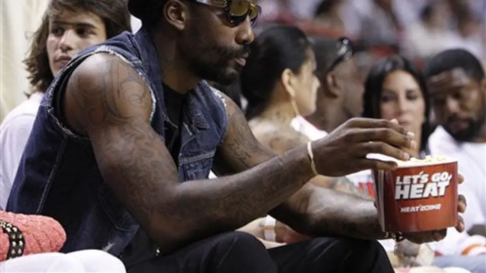 Stoudemire, multado por tweet despectivo hacia los gays