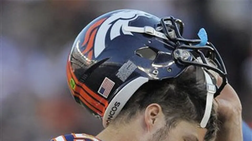 Patriotas vencen 41-23 a Denver y frenan a Tebow