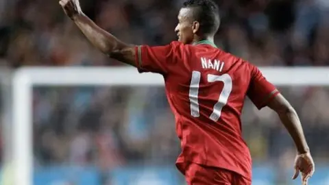 Nani podría salir del Manchester United en enero