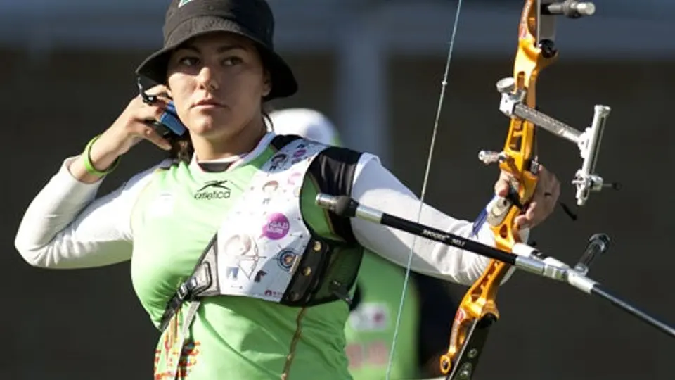 Alejandra Valencia se quita presión