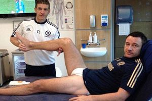 John Terry posó en calzoncillos sin pena alguna