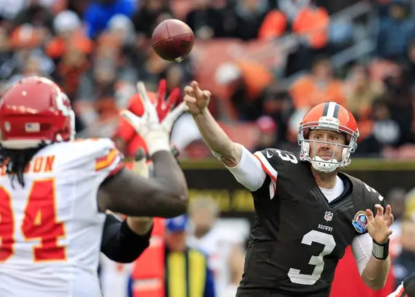 Cleveland deja en el camino a Jefes