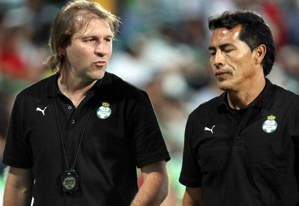 Galindo ha iniciado bien dirigiendo a los de Torreón. FOTO: EFE