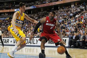 LeBron James es el jugador de la NBA que más camisetas vende