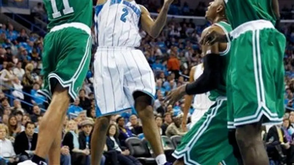 Hornets derrota 97-78 a Celtics