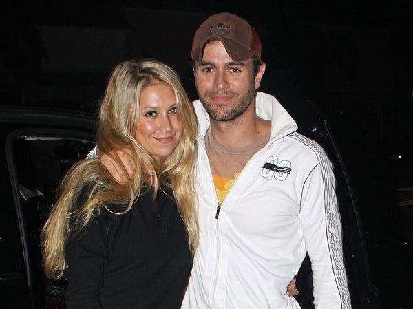 Aquí con su pareja, Enrique Iglesias... Anna, si él no se anima hay muchísimos dispuestos a ser los papás de tus hijos| ESPECIAL