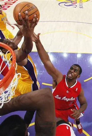 Paul fija récord en canal de NBA en su debut con Clippers
