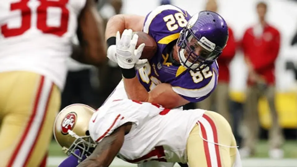 Vikingos sorprenden a 49ers