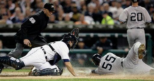 Ambos equipos juegan con intensidad. FOTO: AP