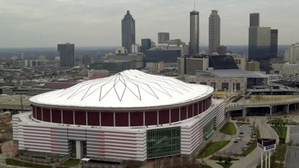 Muere aficionado que cayó en el Georgia Dome