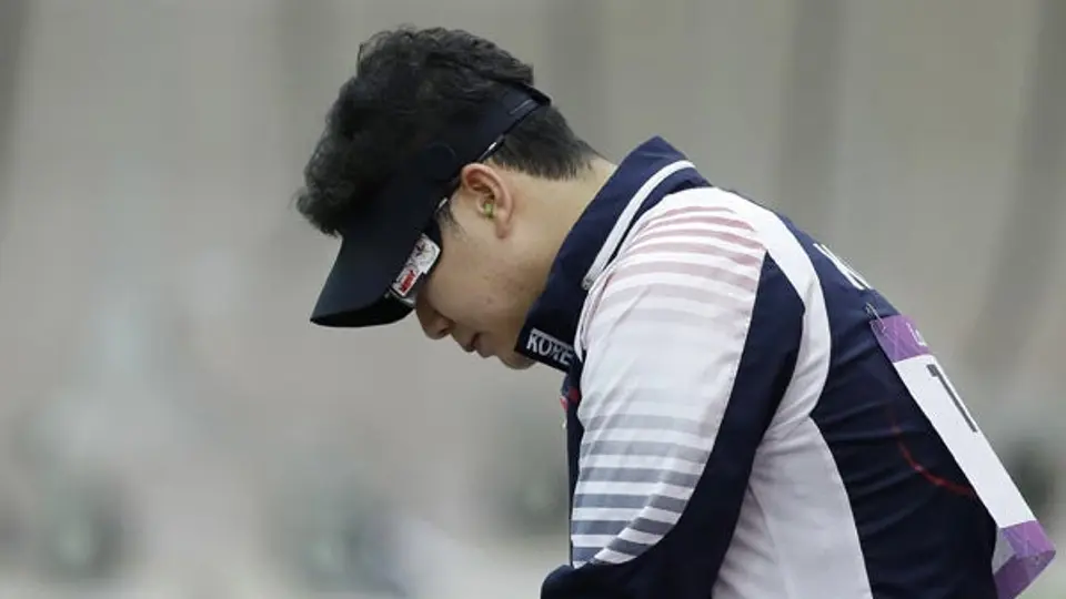 Jongoh Jin se cuelga el Oro en tiro