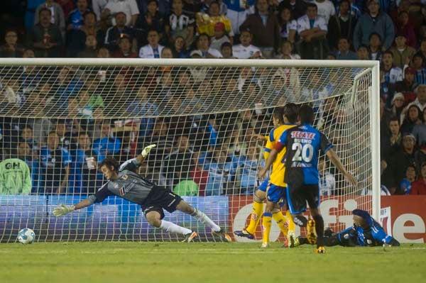 Palos supo mantener su meta en cero. FOTO: CÉSAR VICUÑA